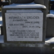 Naamplaat op het graf van Theo Stokken